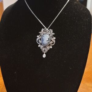 Elegant Silver Cameo Pendant Necklace
